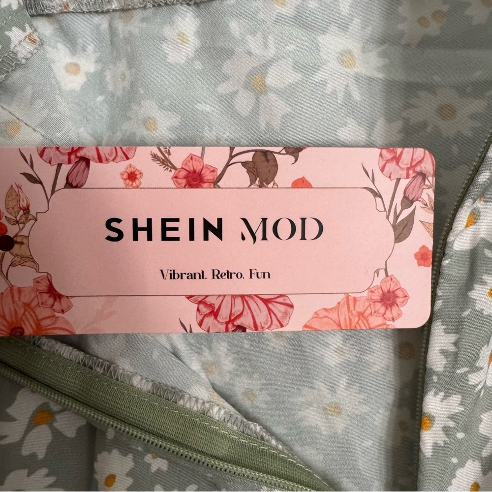 SHEIN Daisy Floral High-Low Skirt - Size Small $12 - Picture 13 of 13